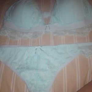 Lingerie Set/SIZE RUNS SMALL